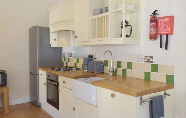 Wild Coastal Retreat At Troed Y Rhiw Aberporth, West Wales Villa Exterior photo